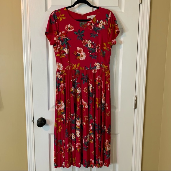 LOFT Pink Floral Pleated Midi Dress, size 4 - Picture 10 of 10